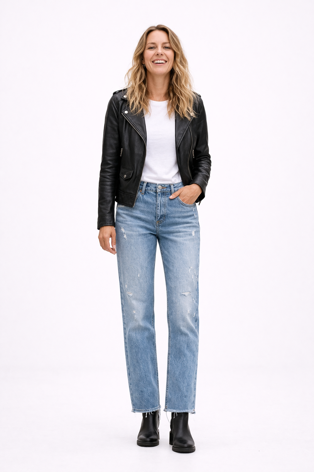 Claire – Classic Straight Jeans